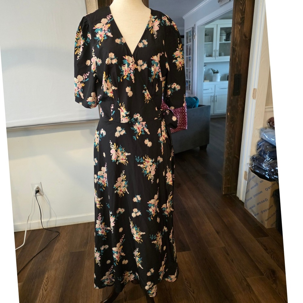 eShakti Wrap dress Dolman sleeve floral print Large 14 Black Pleated surplice